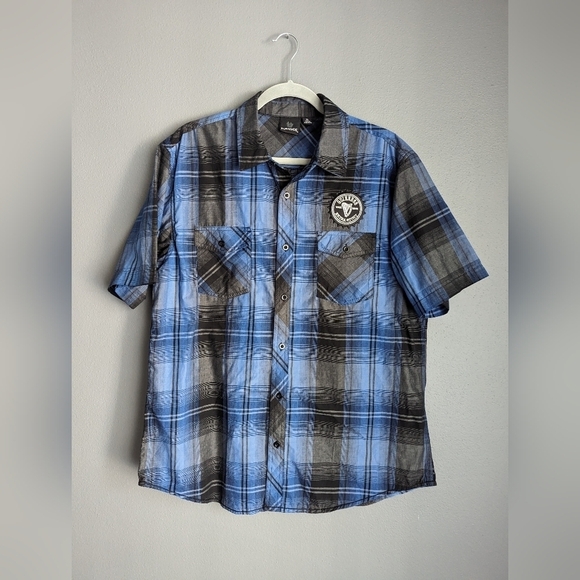 Men's Burnside button down shirt with custom Guinness beer patch. Men's sz XL